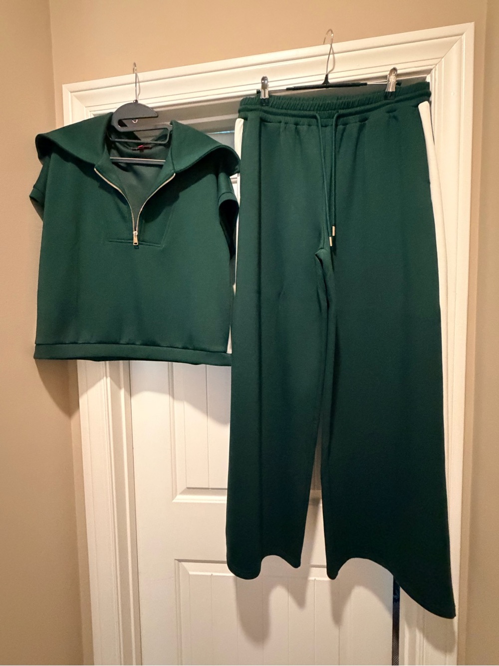 Women's Wide-Leg Pants and top in Forest Green - Picture 1 of 12